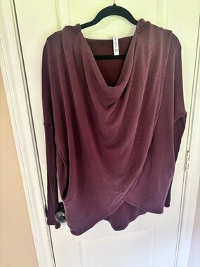 Athleta Purana Wrap size Small Oversized Draped Cowl Neck Lightweight Hoodie